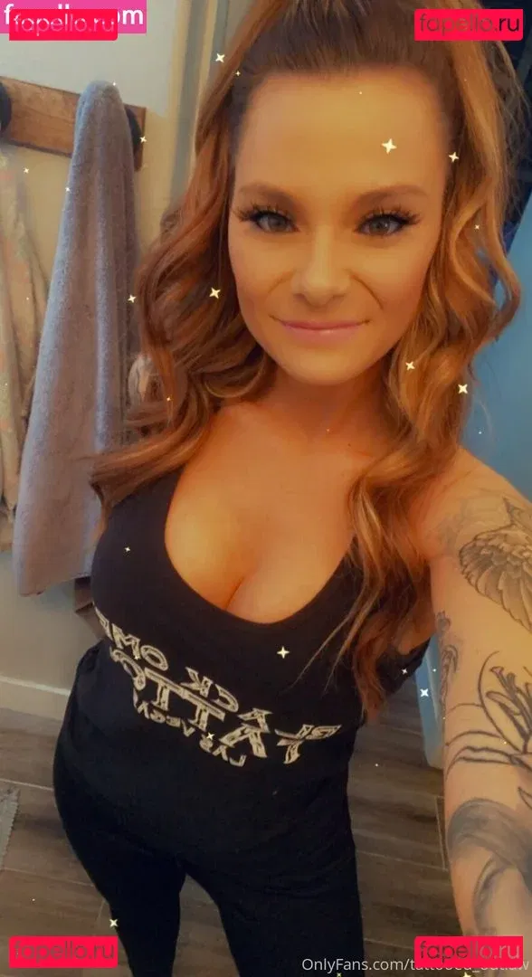 chroniclesofatiredassmom Onlyfans Photo Gallery 