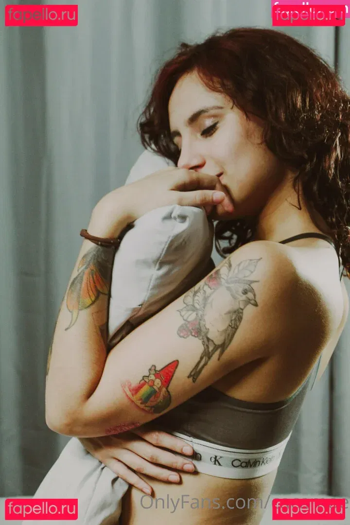 cacamoe Onlyfans Photo Gallery 