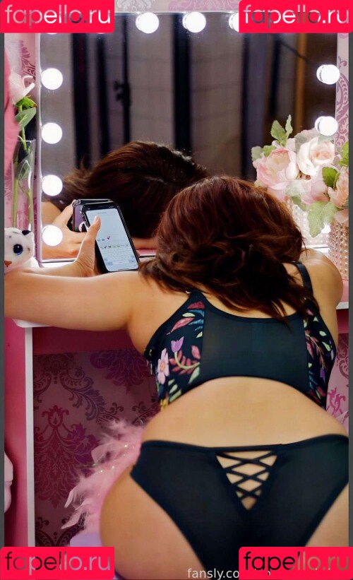 Abelina Sabrina Onlyfans Photo Gallery 