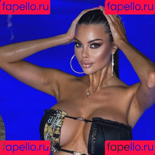 Justyna Gradek Onlyfans Photo Gallery 