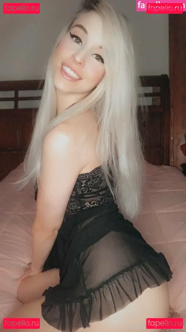 Lily Quinn Onlyfans Photo Gallery 