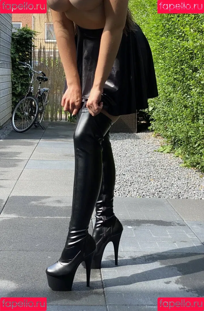 xamazoneve Onlyfans Photo Gallery 
