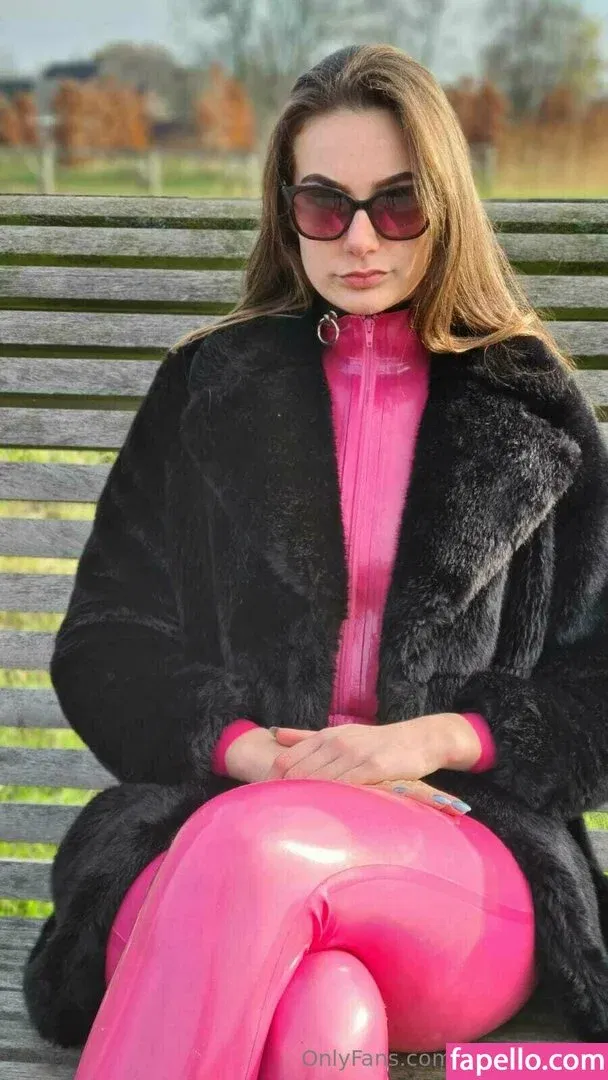 xamazoneve Onlyfans Photo Gallery 