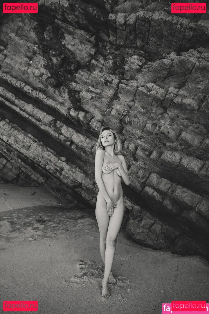 Ana Miranda Onlyfans Photo Gallery 