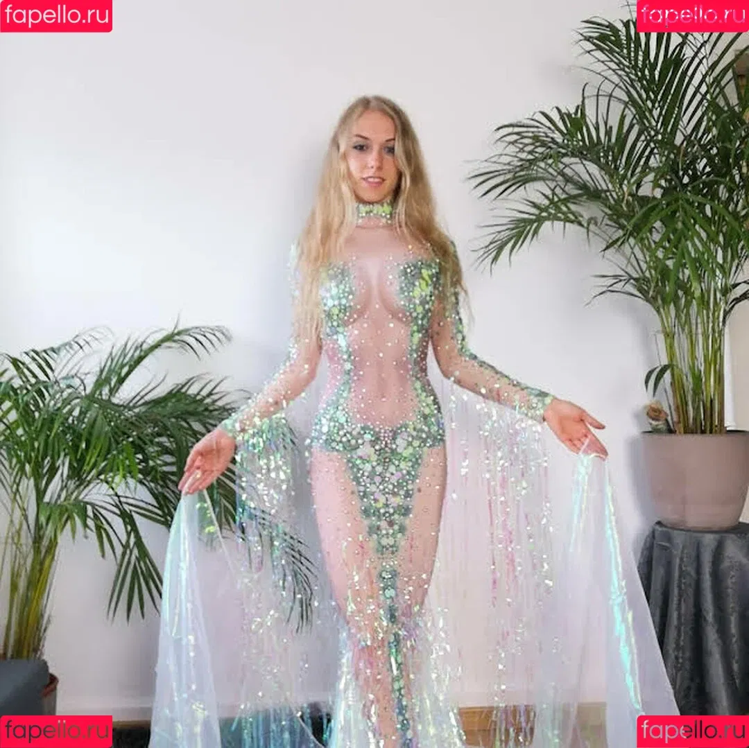 Belly Dancer Lisa Onlyfans Photo Gallery 