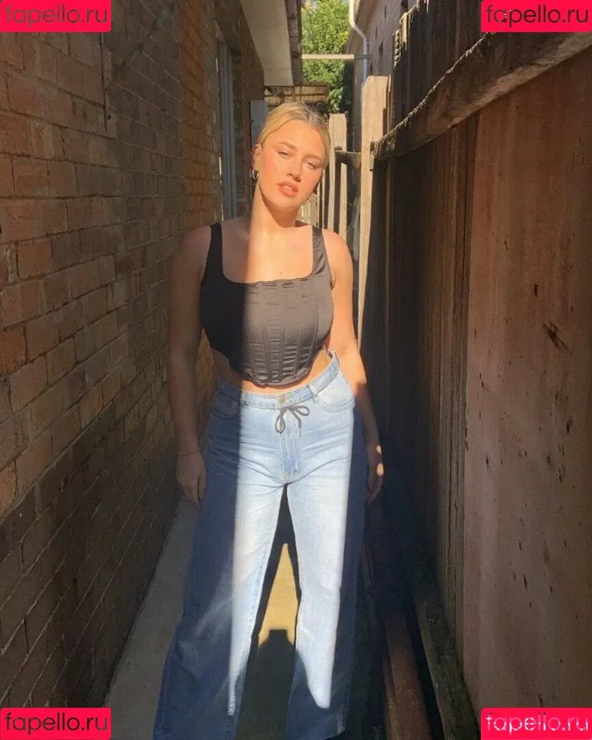 Tahlia A Onlyfans Photo Gallery 