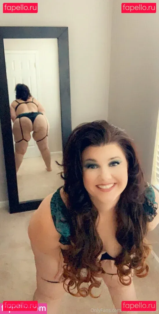 CrystalMcbootay Onlyfans Photo Gallery 