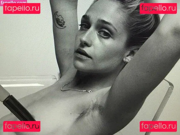 Jemima Kirke Onlyfans Photo Gallery 
