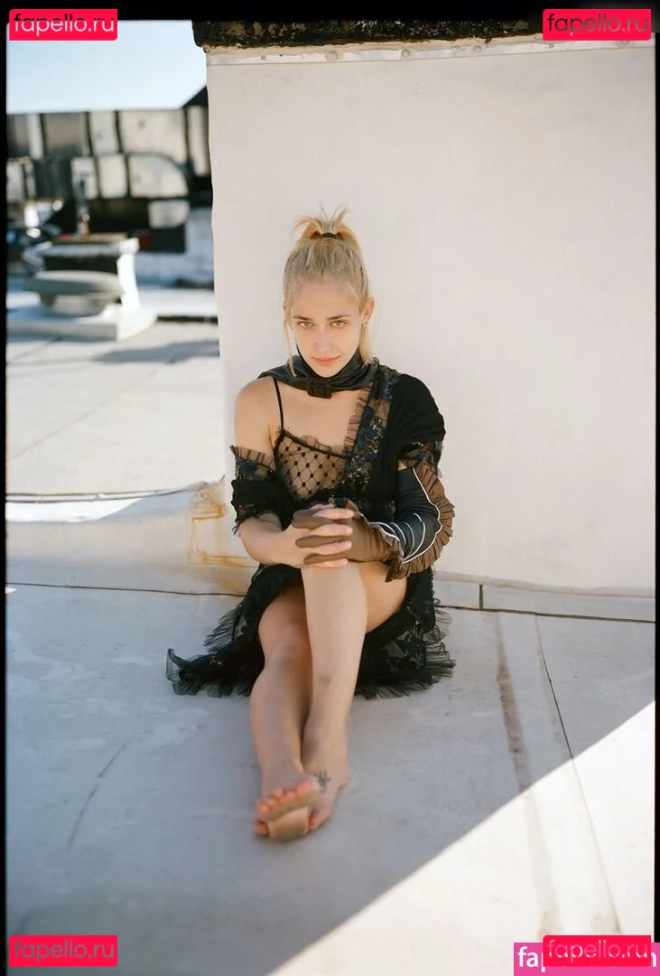 Jemima Kirke Onlyfans Photo Gallery 