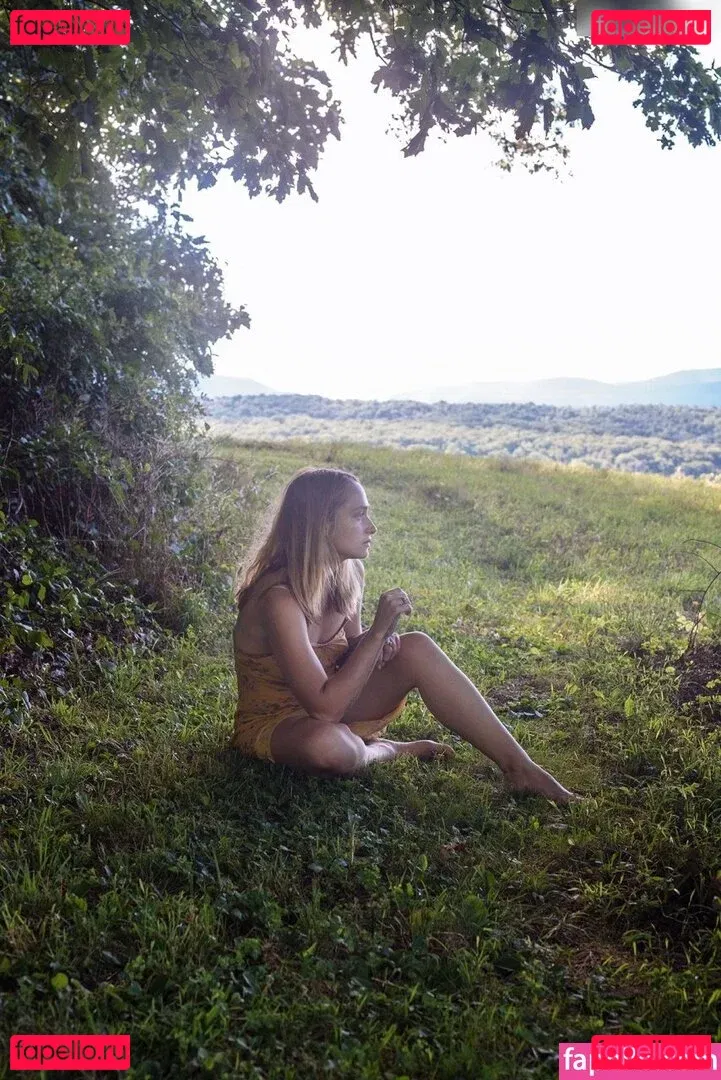 Jemima Kirke Onlyfans Photo Gallery 