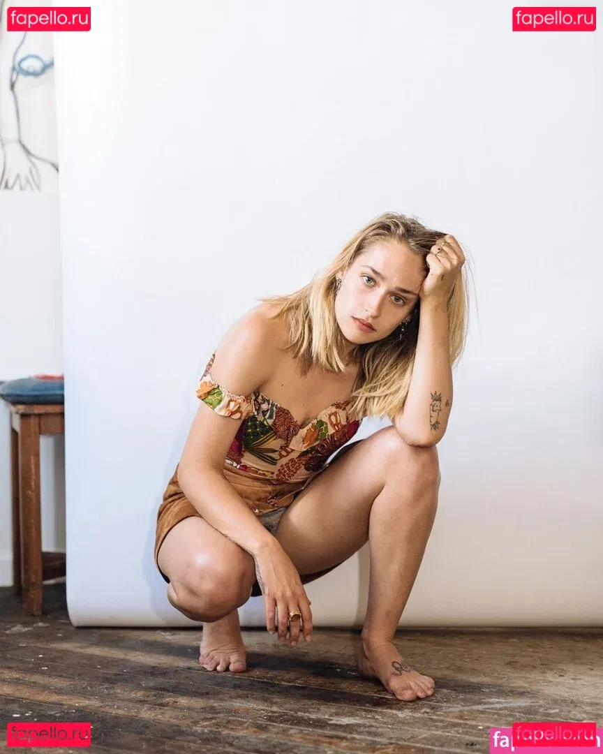 Jemima Kirke Onlyfans Photo Gallery 