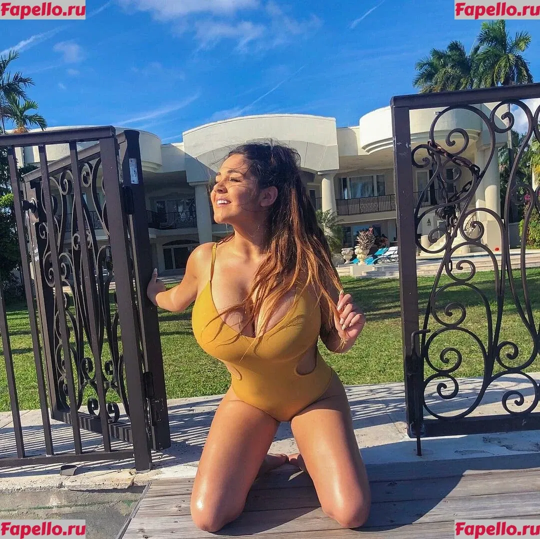 Gabriella Onlyfans Photo Gallery 