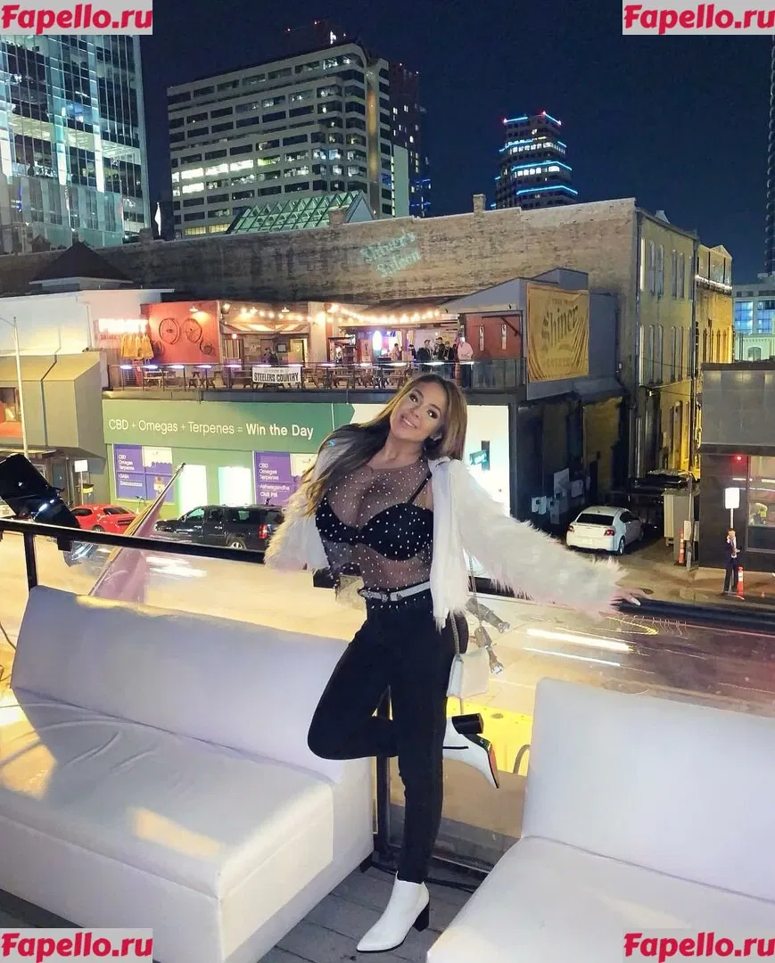Gabriella Onlyfans Photo Gallery 