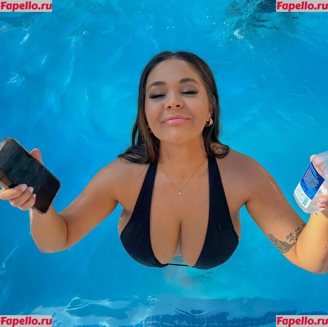 Gabriella Onlyfans Photo Gallery 
