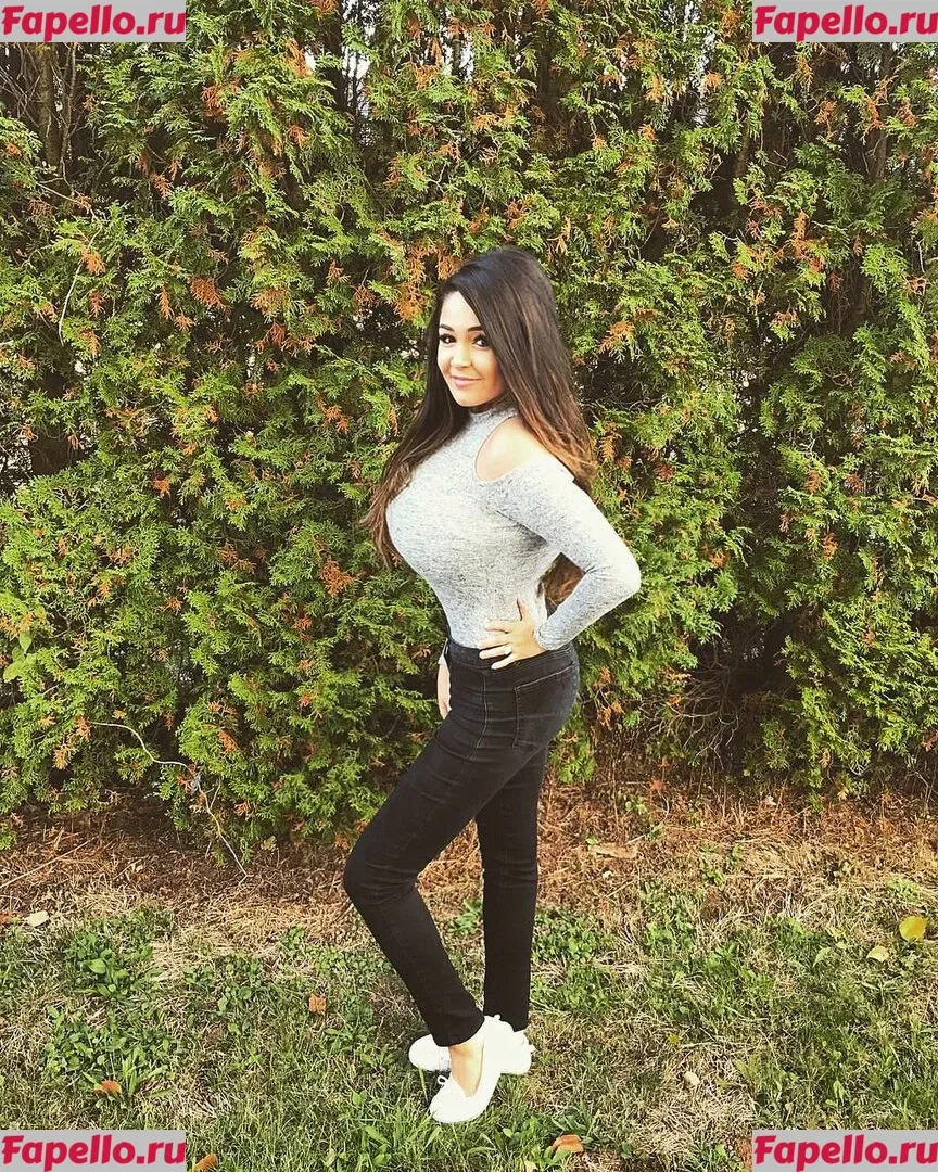 Gabriella Onlyfans Photo Gallery 