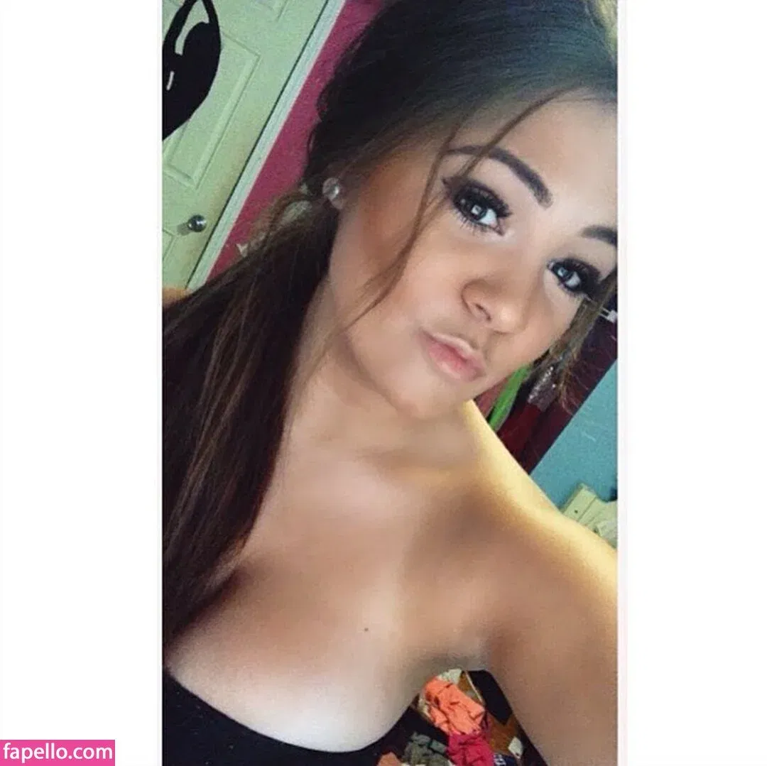 Gabriella Onlyfans Photo Gallery 