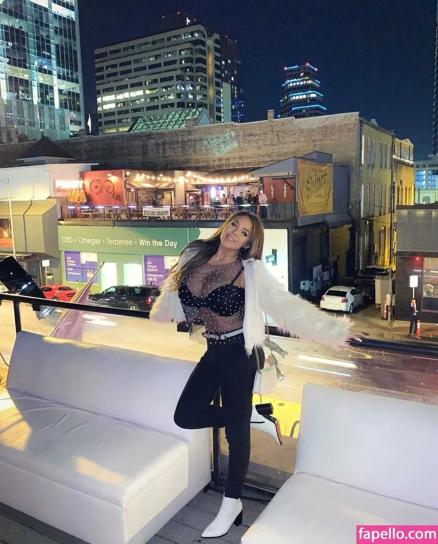 Gabriella Onlyfans Photo Gallery 