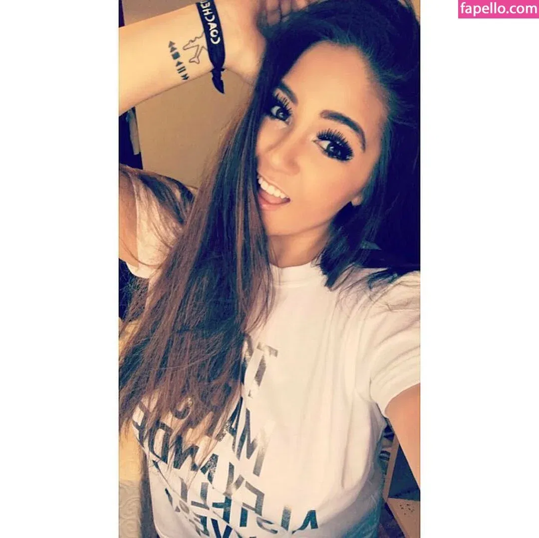 Gabriella Onlyfans Photo Gallery 