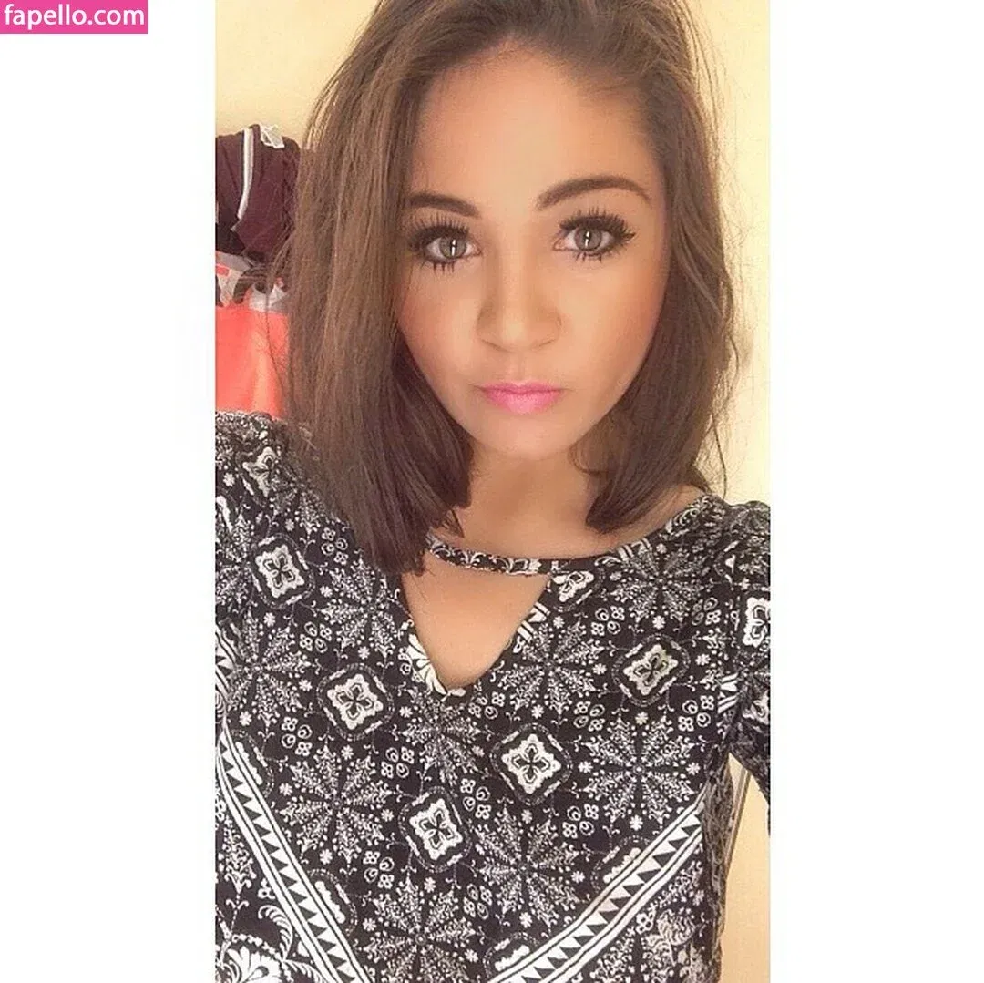 Gabriella Onlyfans Photo Gallery 