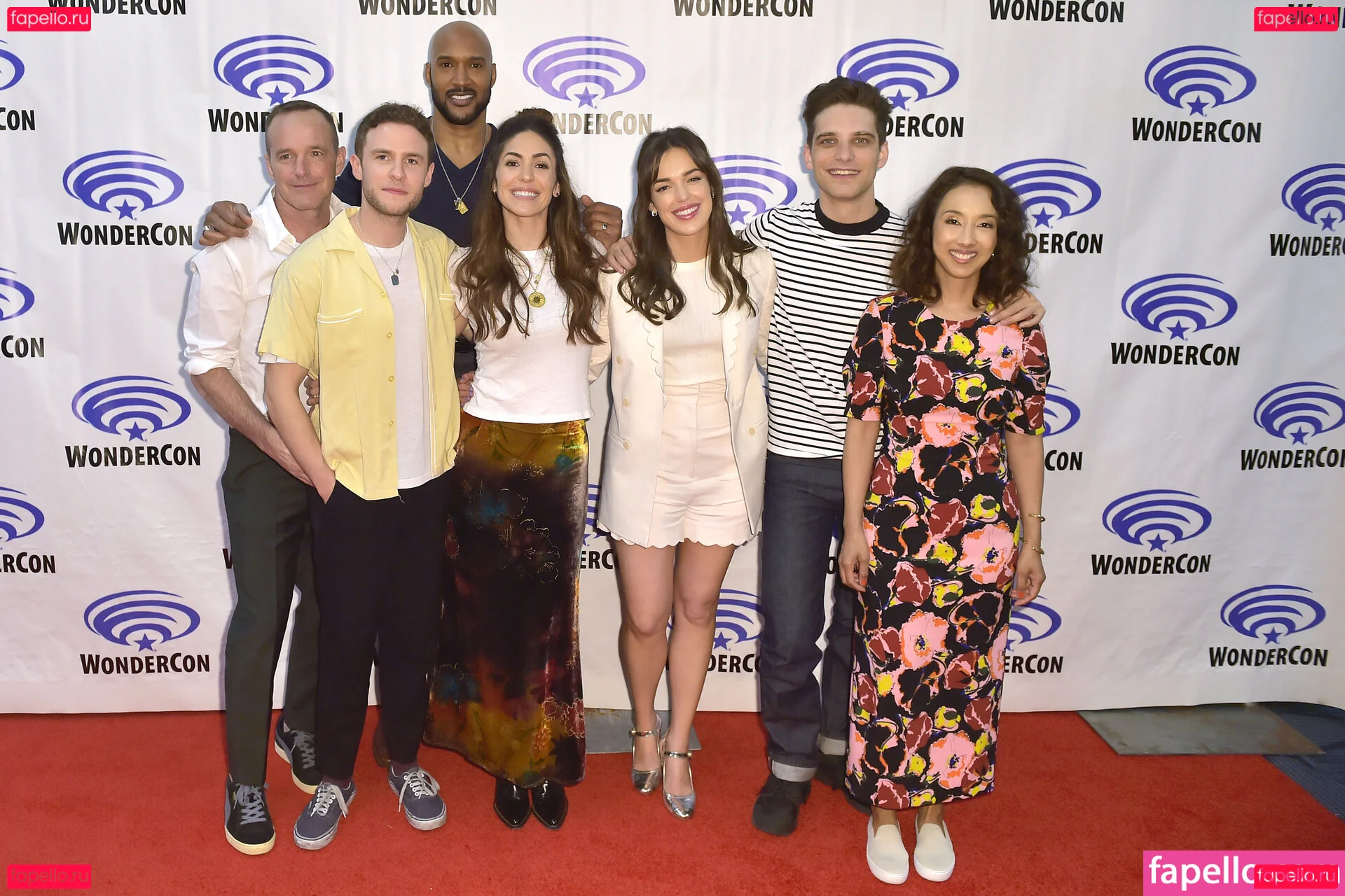 Elizabeth Henstridge Onlyfans Photo Gallery 