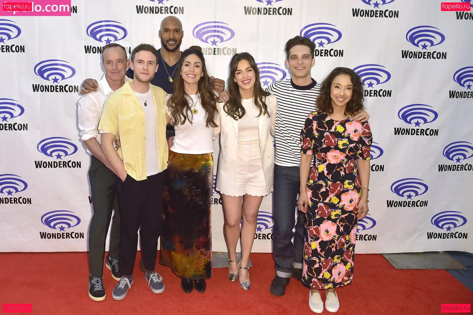 Elizabeth Henstridge Onlyfans Photo Gallery 