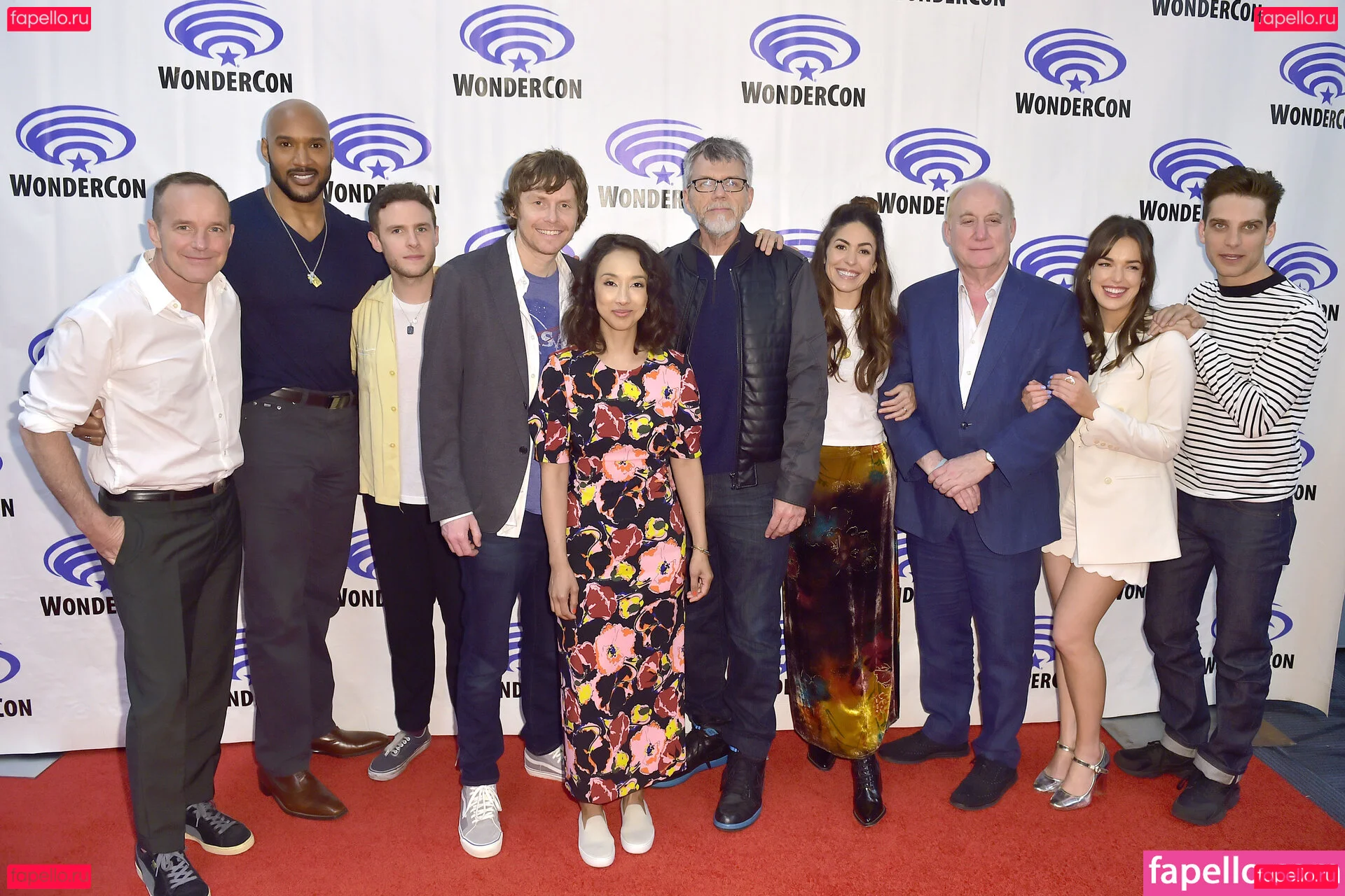 Elizabeth Henstridge Onlyfans Photo Gallery 