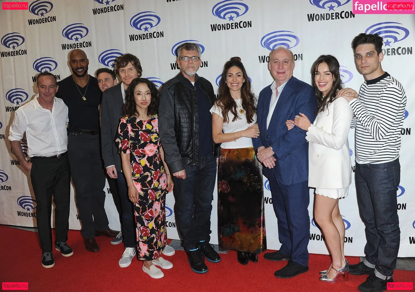 Elizabeth Henstridge Onlyfans Photo Gallery 