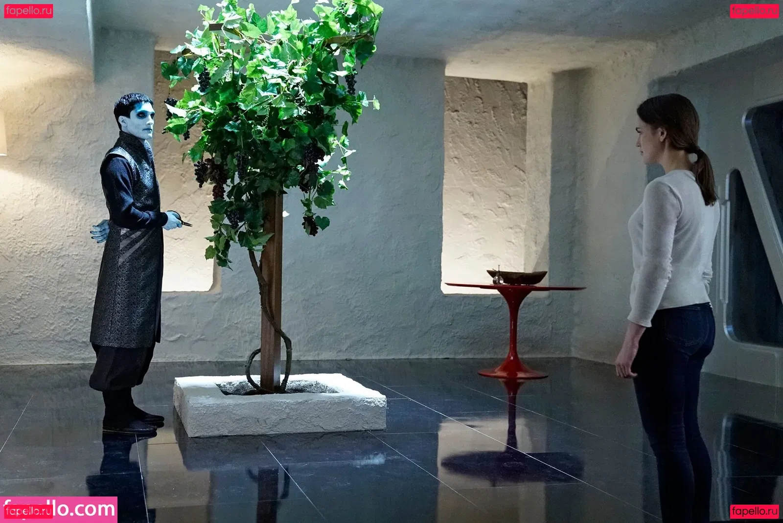 Elizabeth Henstridge Onlyfans Photo Gallery 