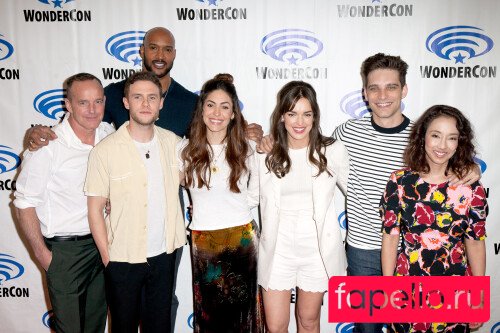 Elizabeth Henstridge Nude Onlyfans Photo 27
