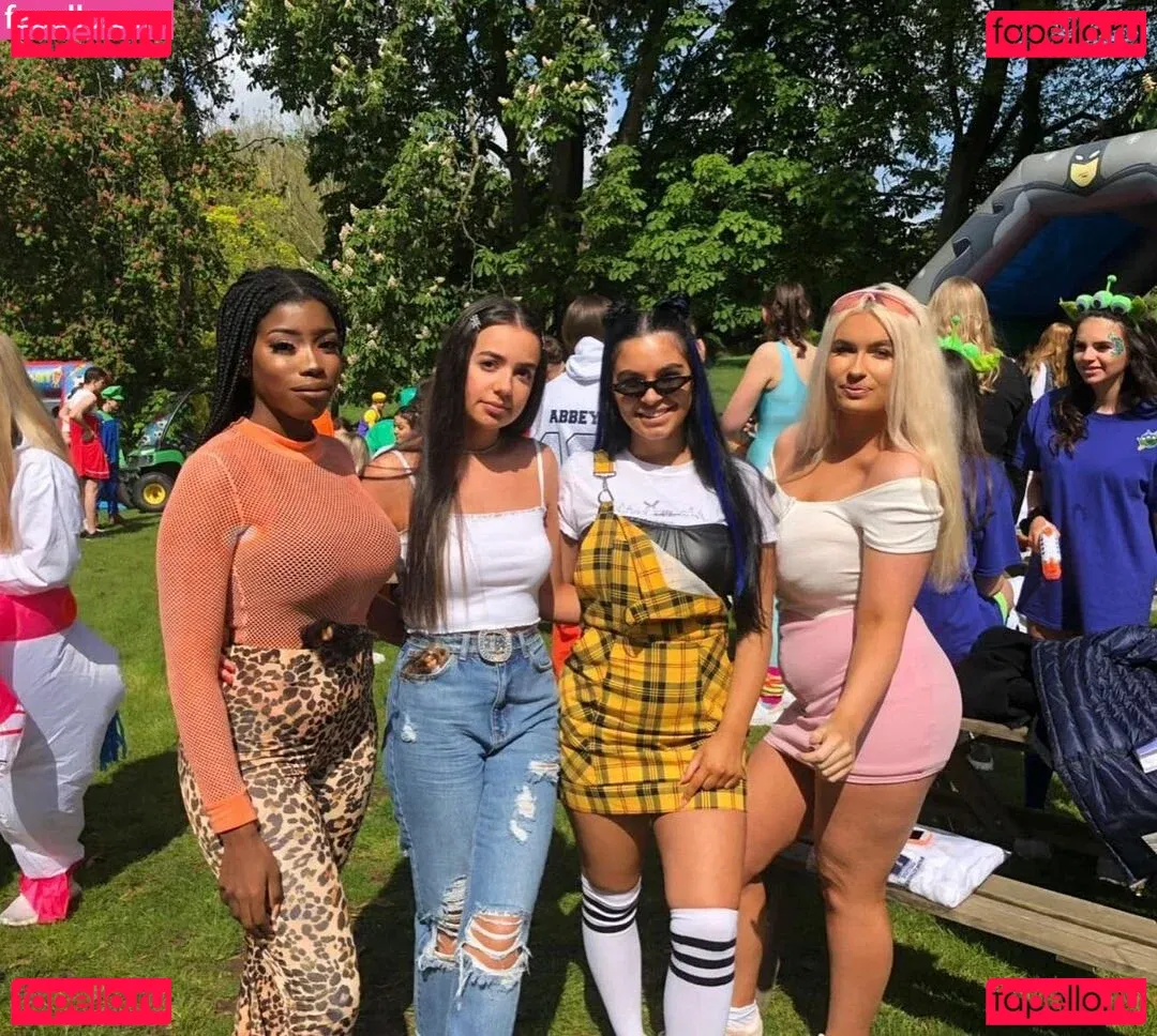 Caitlin Onlyfans Photo Gallery 