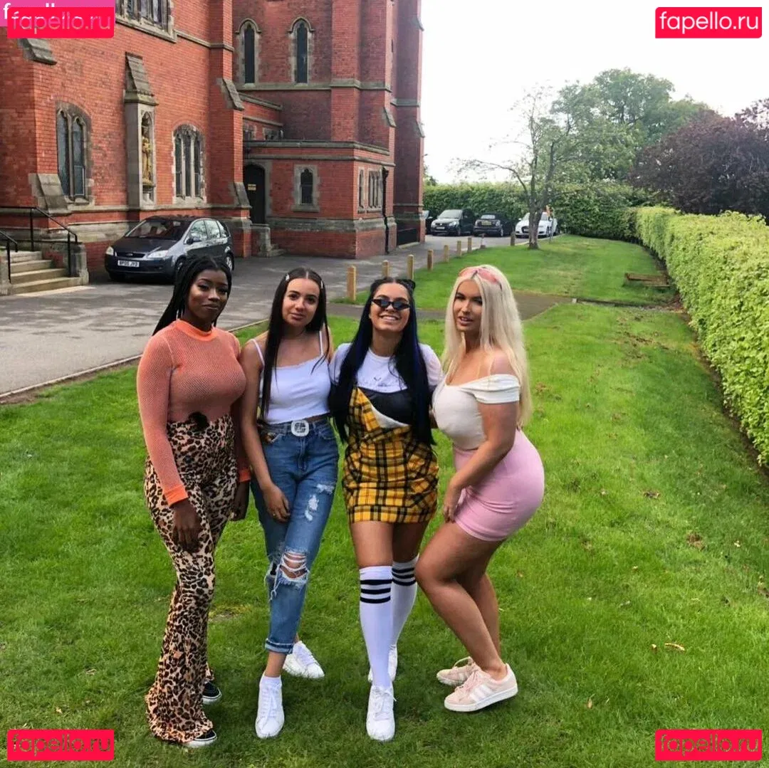 Caitlin Onlyfans Photo Gallery 