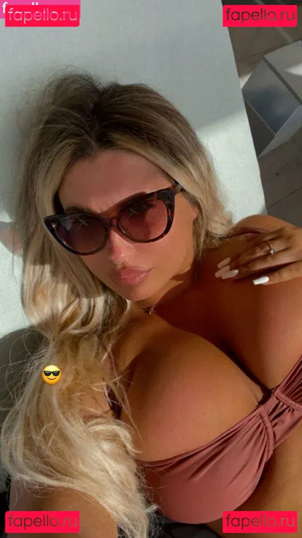 Caitlin Onlyfans Photo Gallery 