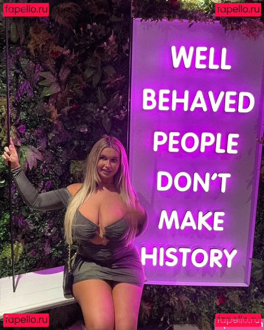 Caitlin Onlyfans Photo Gallery 