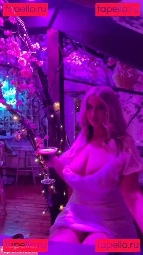 Caitlin Onlyfans Photo Gallery 