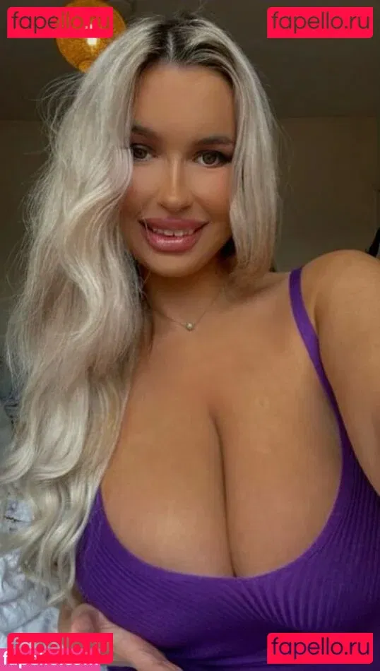 Caitlin Onlyfans Photo Gallery 