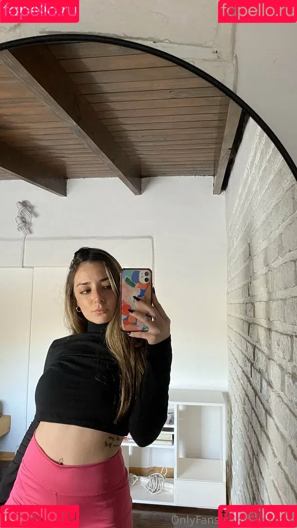 saracore Onlyfans Photo Gallery 