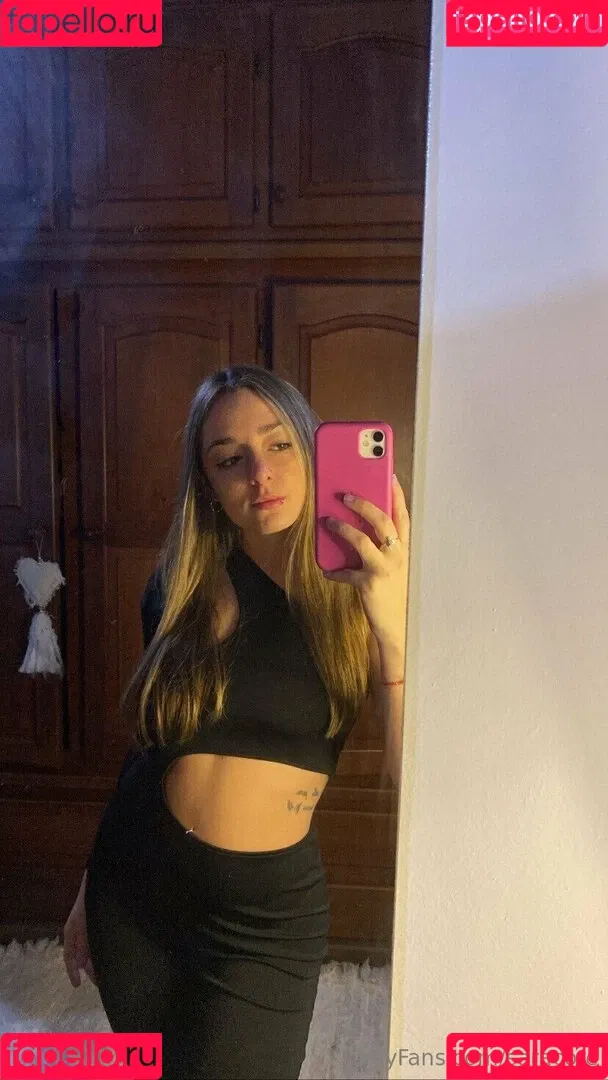saracore Onlyfans Photo Gallery 
