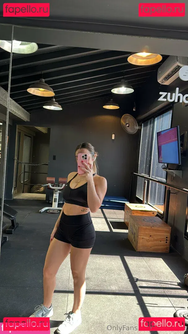 saracore Onlyfans Photo Gallery 