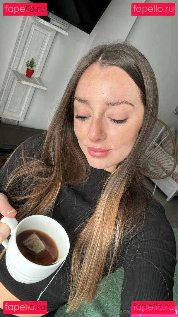 saracore Onlyfans Photo Gallery 