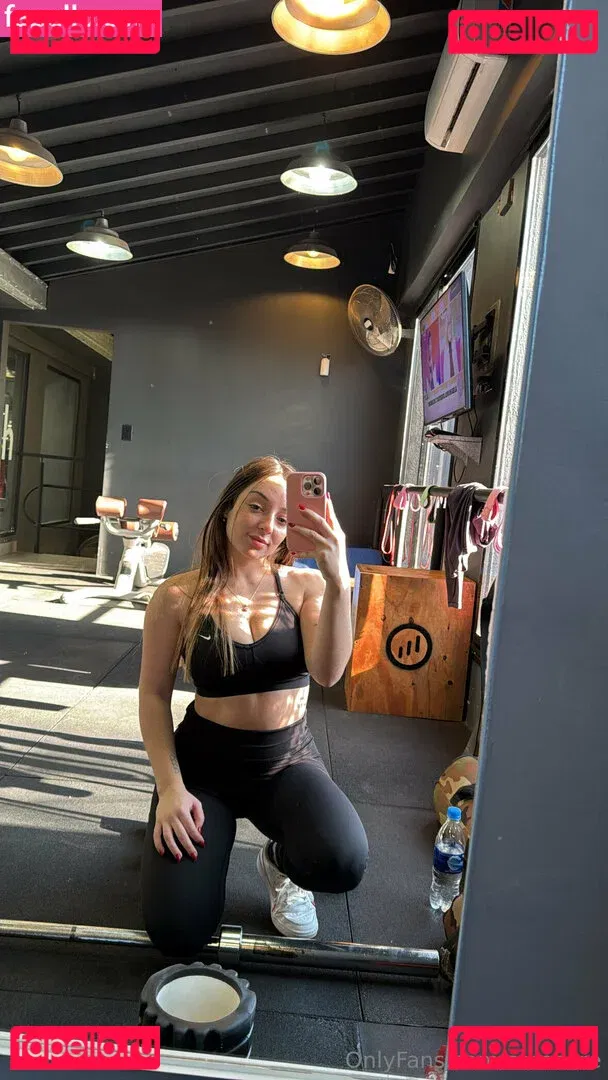 saracore Onlyfans Photo Gallery 