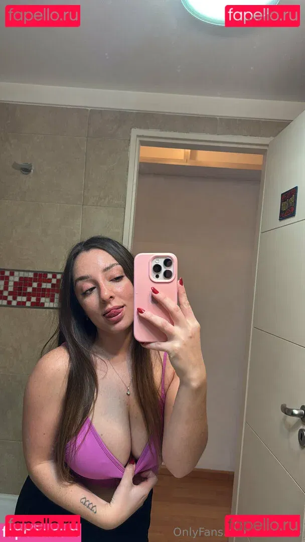 saracore Onlyfans Photo Gallery 