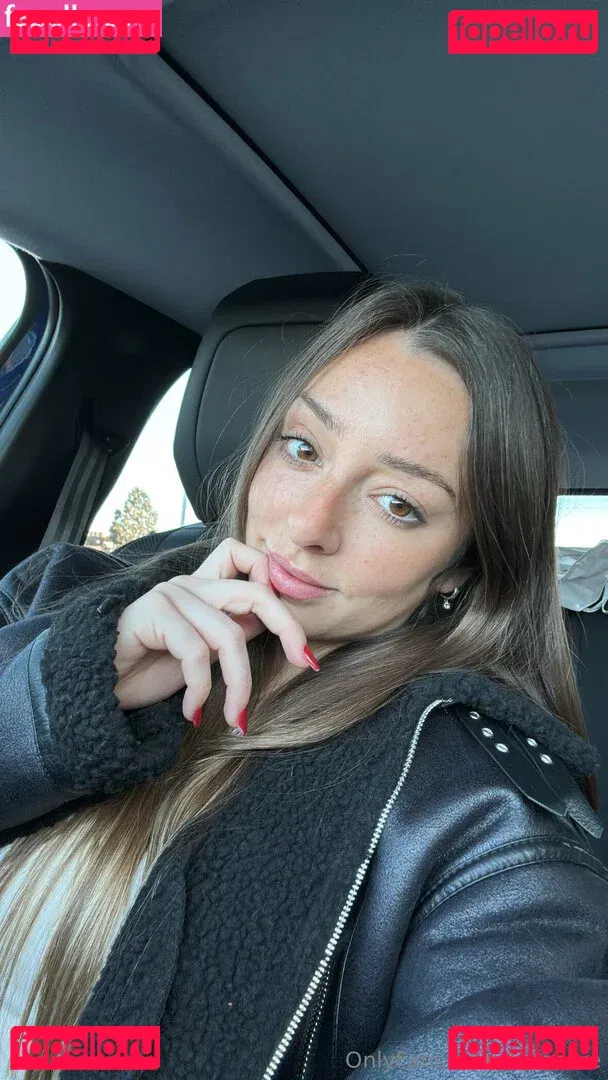 saracore Onlyfans Photo Gallery 