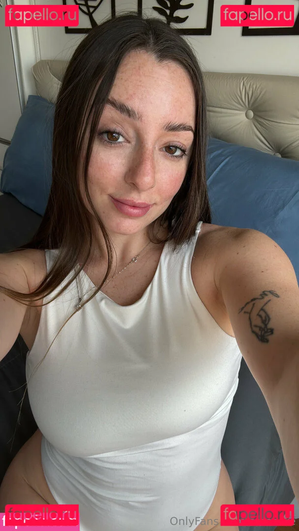 saracore Onlyfans Photo Gallery 