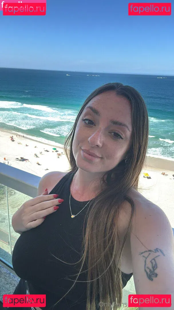 saracore Onlyfans Photo Gallery 