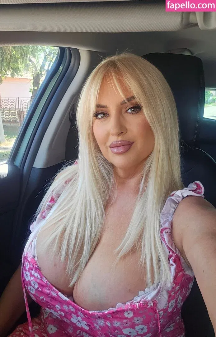 Vesna Pocuca Sana Onlyfans Photo Gallery 