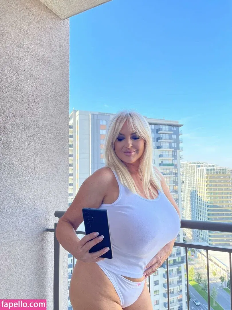 Vesna Pocuca Sana Onlyfans Photo Gallery 