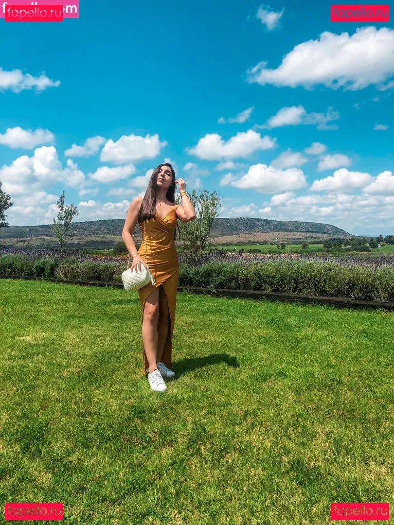 Yazmin Cantu Onlyfans Photo Gallery 