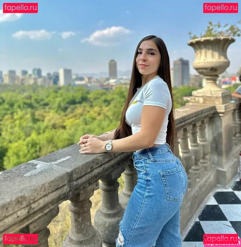 Yazmin Cantu Onlyfans Photo Gallery 