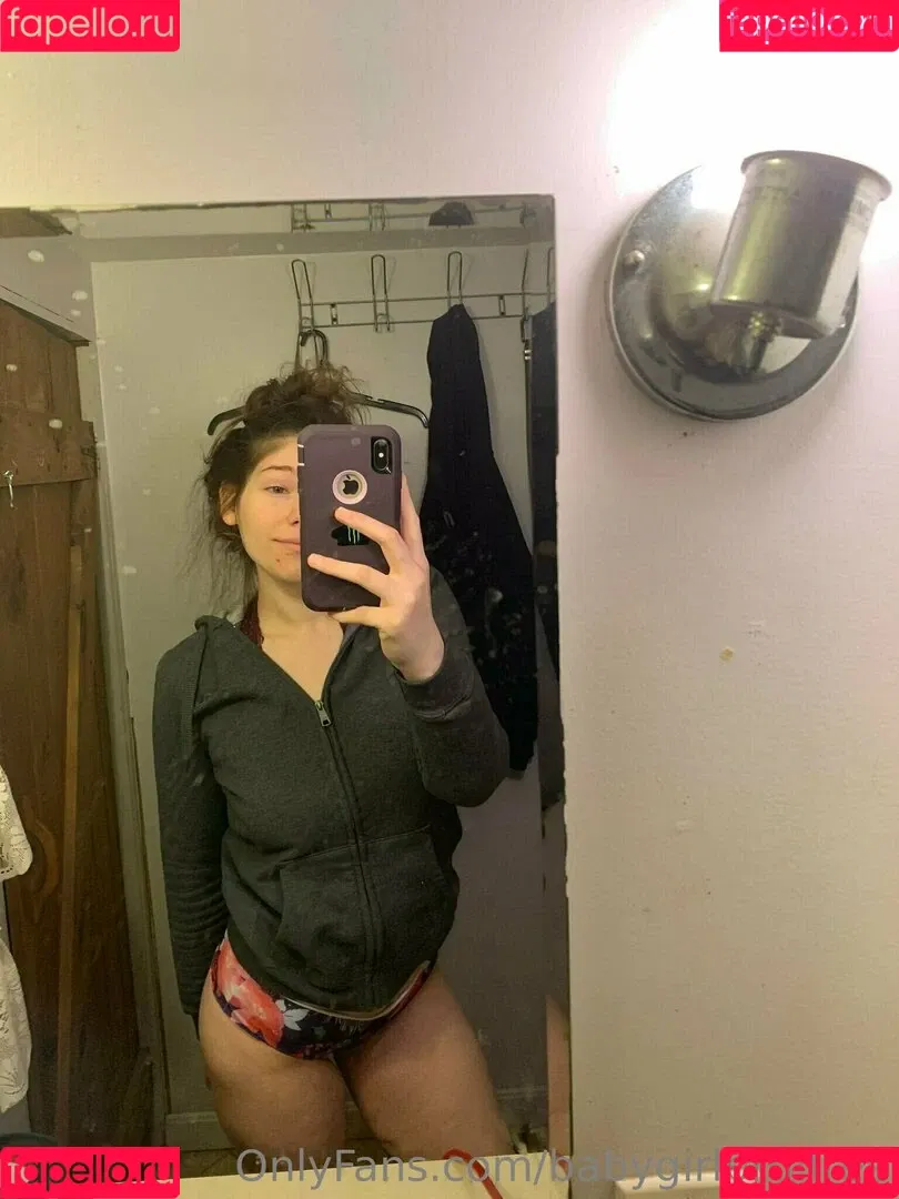babygirlbrdlfree Onlyfans Photo Gallery 