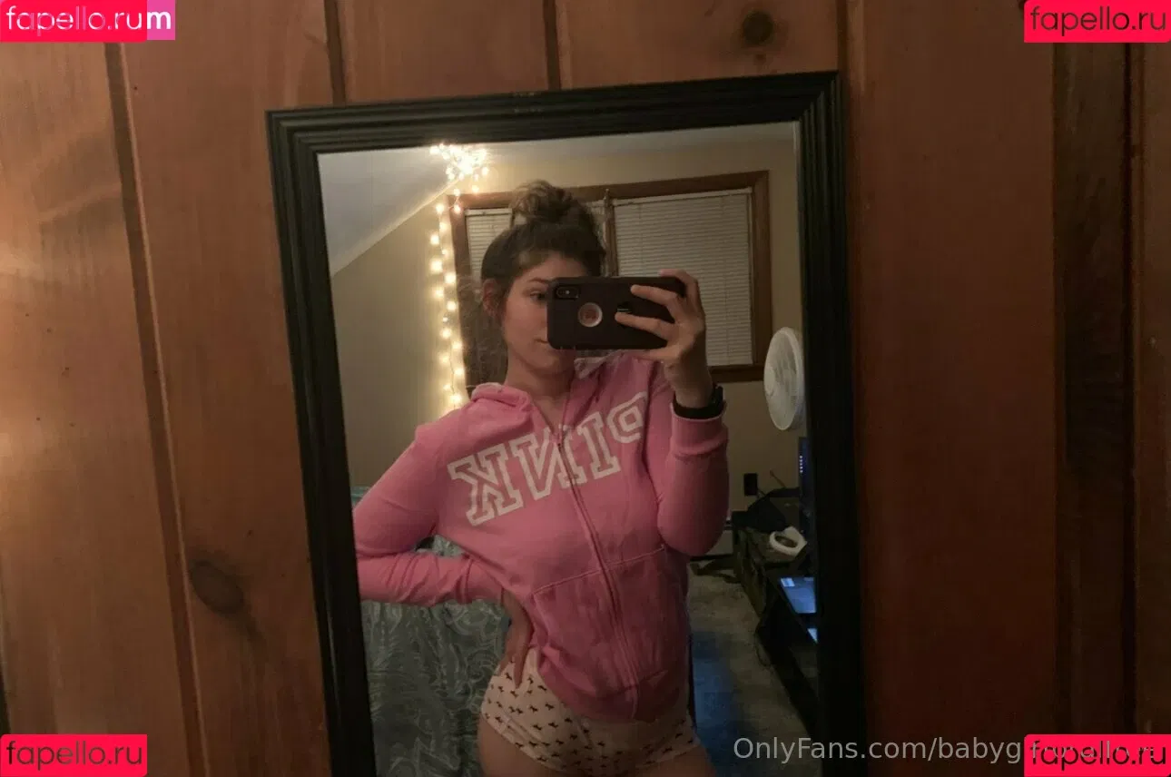 babygirlbrdlfree Onlyfans Photo Gallery 